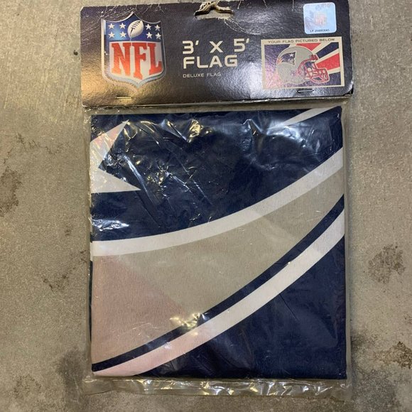 New England Patriots NFL Flag‎ Only 3'x5' Deluxe Flag Banner - Picture 2 of 4